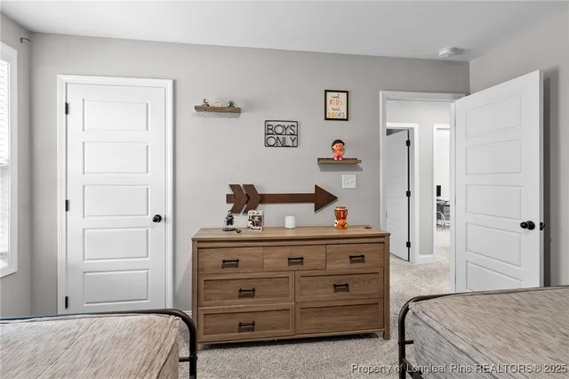 $2,300 | 101 East 6th Avenue, Raeford, NC 28376