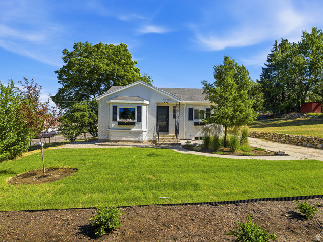 1107 300 South Bountiful, UT 84010 - Photo 1 of 36