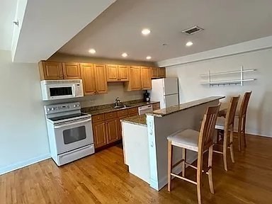 615 Main Street, Unit 7 Barnstable, MA 02601 - Photo 5 of 29