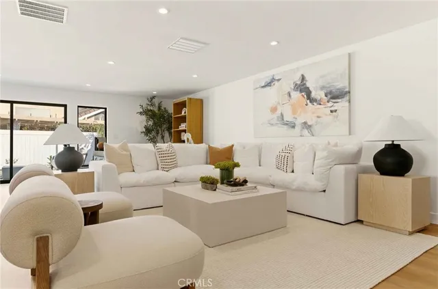 $1,849,000 | 3424 Summerset Circle, Costa Mesa, CA 92626