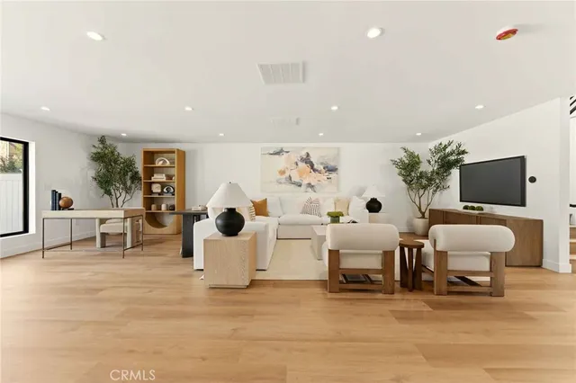 $1,849,000 | 3424 Summerset Circle, Costa Mesa, CA 92626