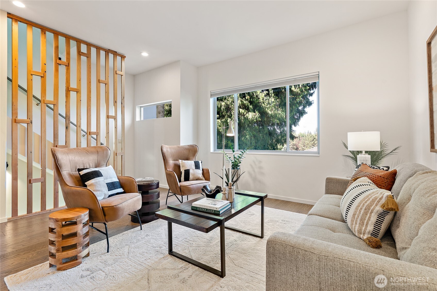 8424 24th Avenue Southwest Seattle, WA 98106 - Photo 16 of 39