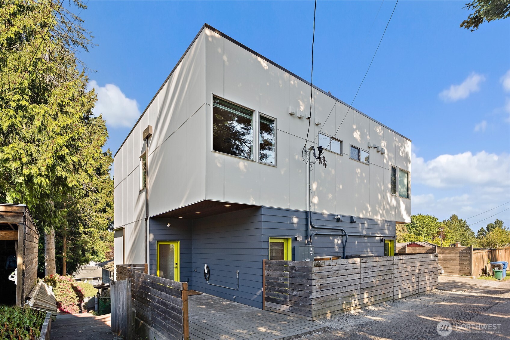 8424 24th Avenue Southwest Seattle, WA 98106 - Photo 36 of 39