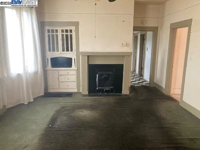 a view of a livingroom with a fireplace