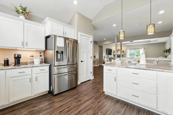 $425,000 | 17009 Hamptons Parkway, Woodburn, IN 46797