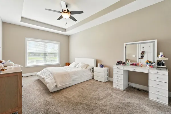 $425,000 | 17009 Hamptons Parkway, Woodburn, IN 46797