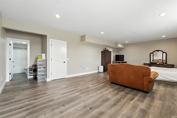 $425,000 | 17009 Hamptons Parkway, Woodburn, IN 46797