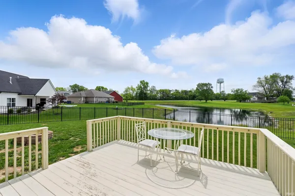 $425,000 | 17009 Hamptons Parkway, Woodburn, IN 46797