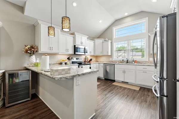 $425,000 | 17009 Hamptons Parkway, Woodburn, IN 46797