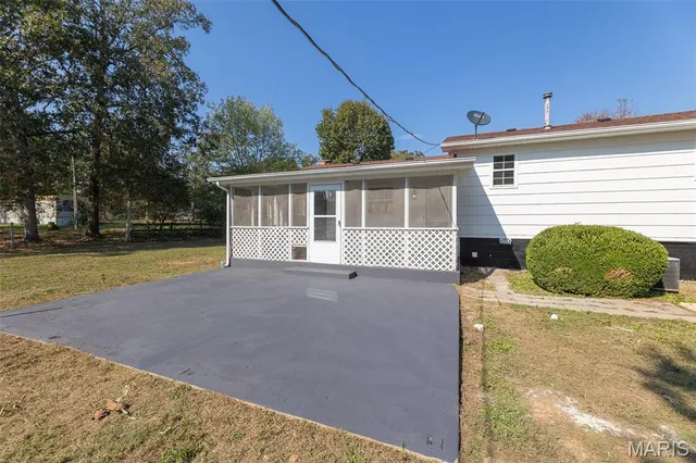 $225,000 | 5772 State Highway, Doniphan, MO 63935
