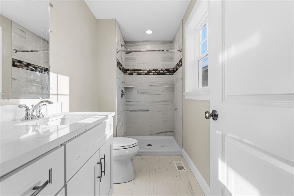 1001 Bay Street Fall River, MA 02724 - Photo 19 of 37