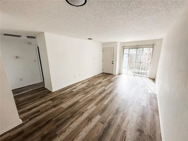 $1,400 | 5390 Southeast 29th Place, Unit A, Ocala, FL 34480