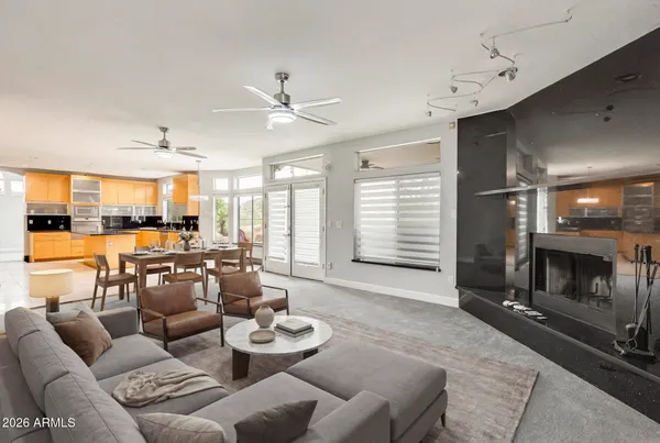 $995,900 | 13210 North 13th Street, Phoenix, AZ 85022