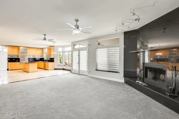 $995,900 | 13210 North 13th Street, Phoenix, AZ 85022