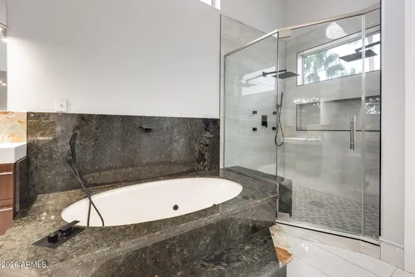 $995,900 | 13210 North 13th Street, Phoenix, AZ 85022