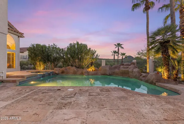 $995,900 | 13210 North 13th Street, Phoenix, AZ 85022