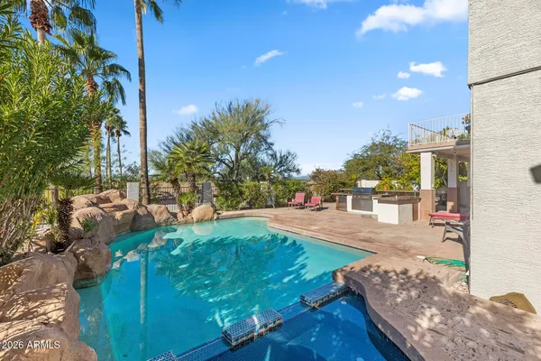 $995,900 | 13210 North 13th Street, Phoenix, AZ 85022