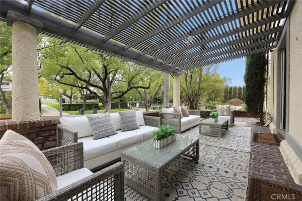 $5,590,000 | 928 South El Molino Avenue, Pasadena, CA 91106