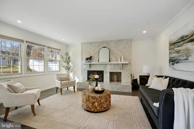 $4,500 | 13134 Madonna Lane, Fairfax, VA 22033