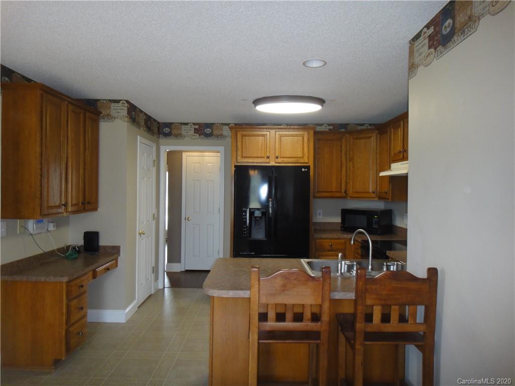 7945 Lester Road Stokesdale, NC 27357 - Photo 10 of 38 Gallery Image 10