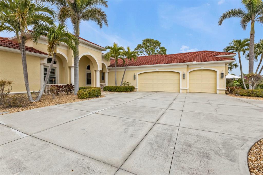5021 Sable Key Circle Punta Gorda, FL 33955 - Photo 4 of 77