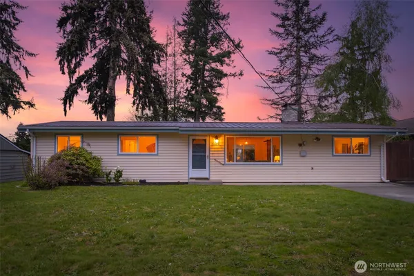 $640,000 | 2105 96th Place Southeast, Everett, WA 98208