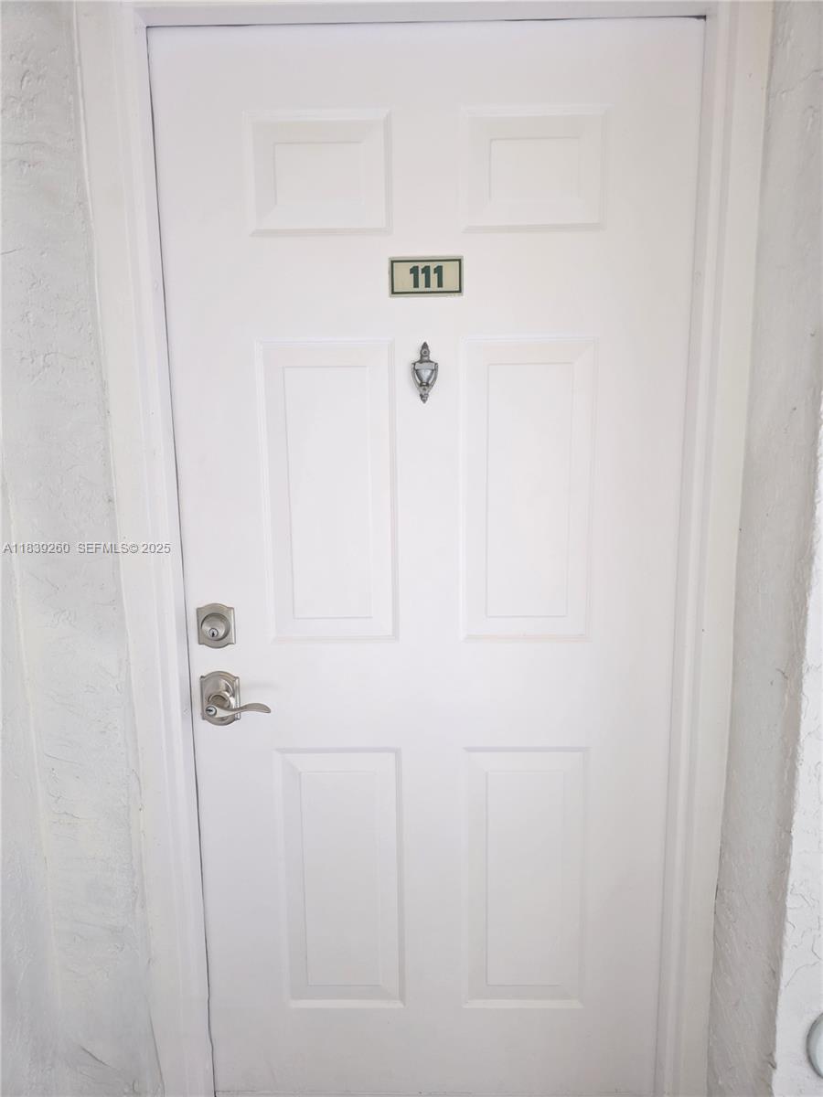 2620 South University Drive, Unit 111 Davie, FL 33328 - Photo 24 of 49 a close view of a bathroom shower