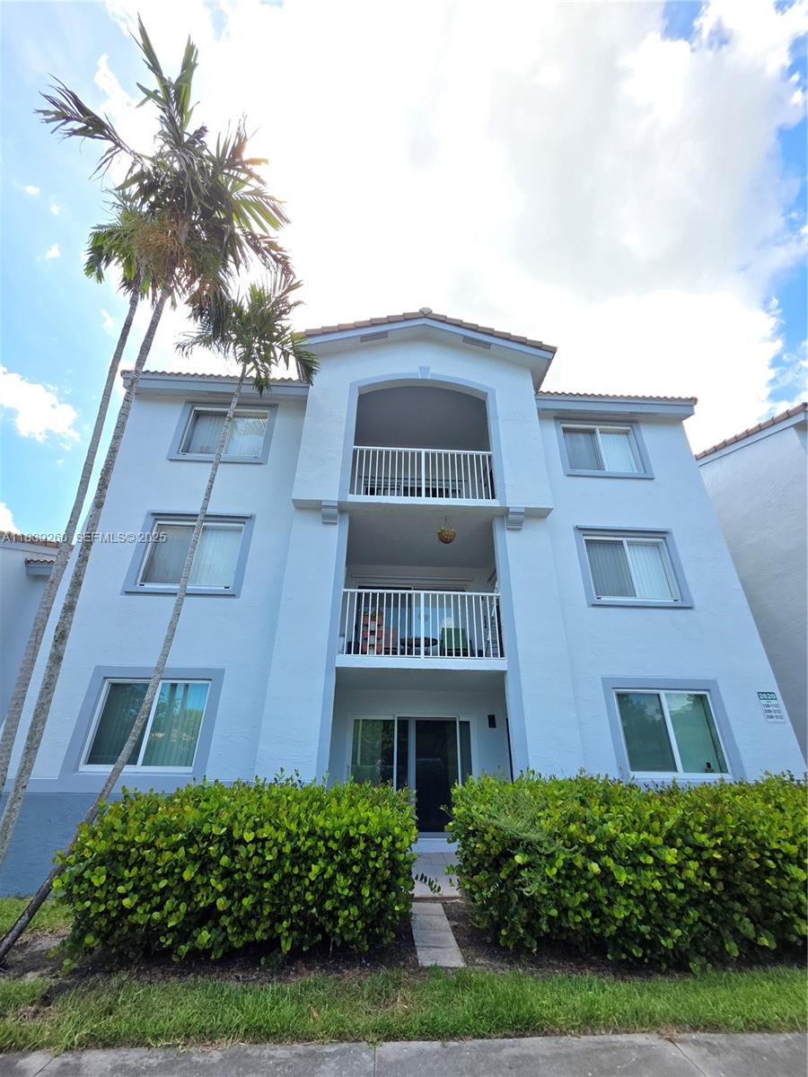 2620 South University Drive, Unit 111 Davie, FL 33328 - Photo 6 of 49 All buildings underwent exterior painting in September 2025.