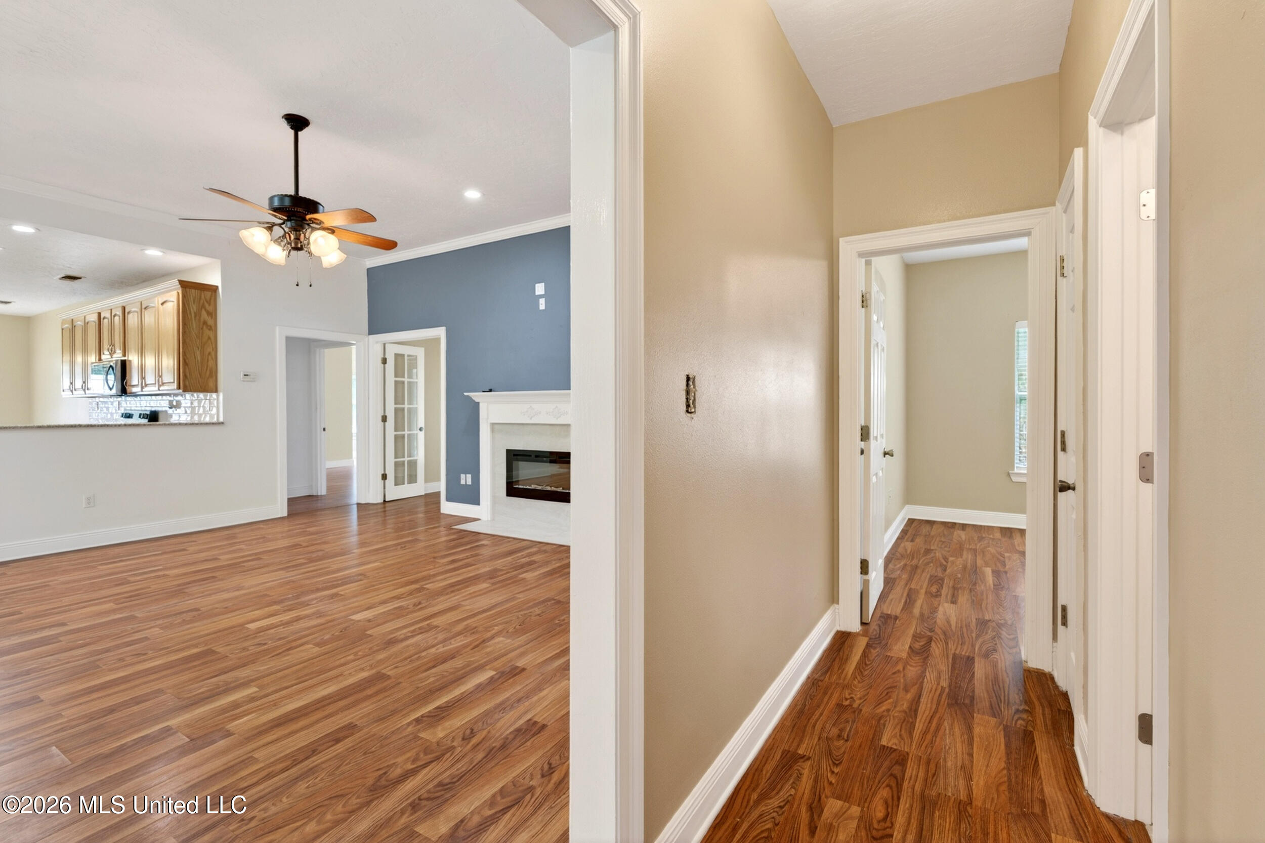 17 JM Carnell Road Poplarville, MS 39470 - Photo 34 of 65 34_34_hallway