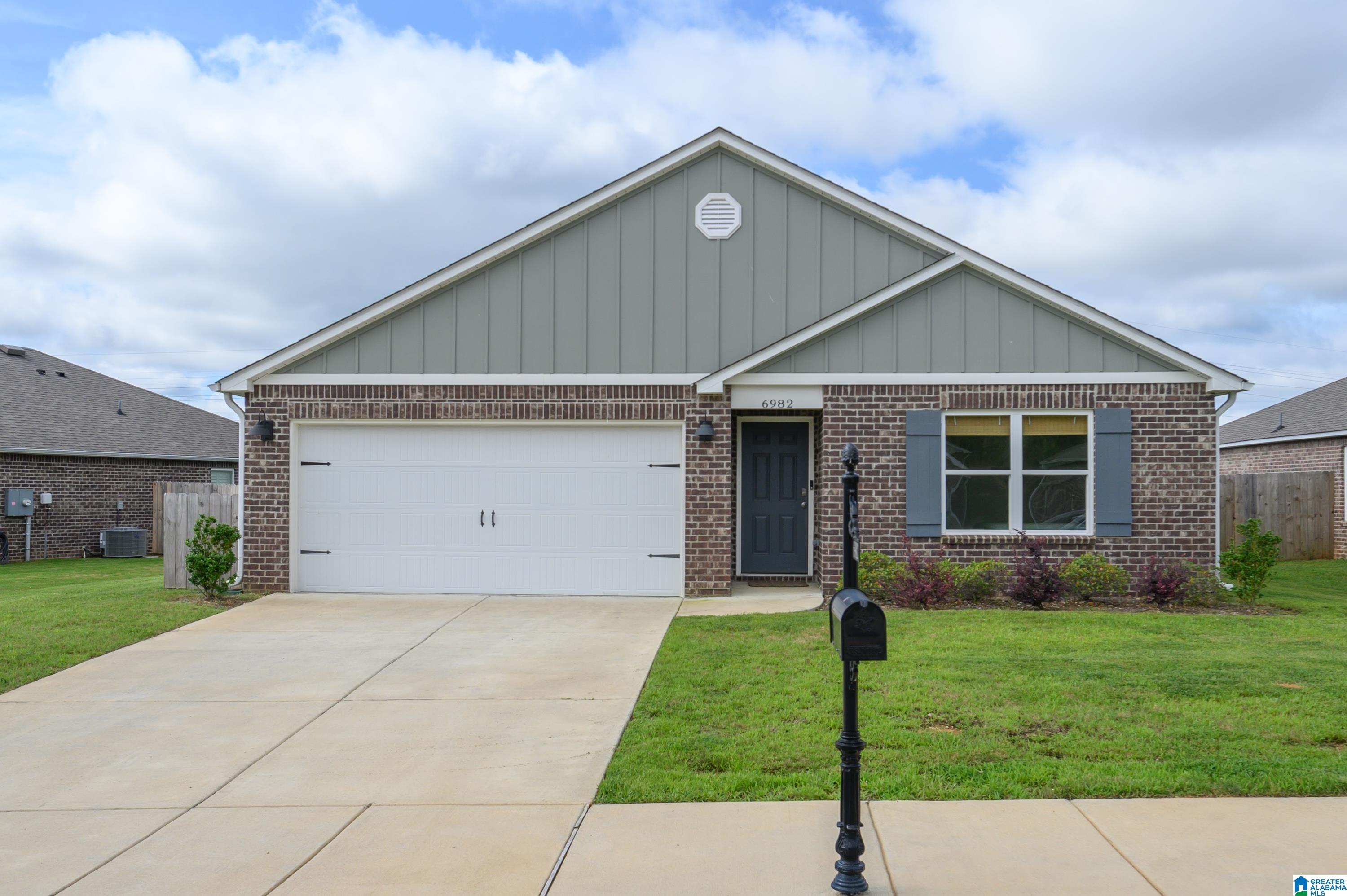 6982 Southern Trace Loop Leeds, AL 35094 - Photo 1 of 46