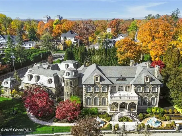 $24,900,000 | 637 North Broadway, Saratoga Springs, NY 12866