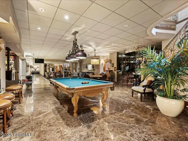 $24,900,000 | 637 North Broadway, Saratoga Springs, NY 12866