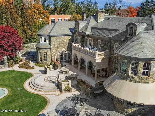 $24,900,000 | 637 North Broadway, Saratoga Springs, NY 12866