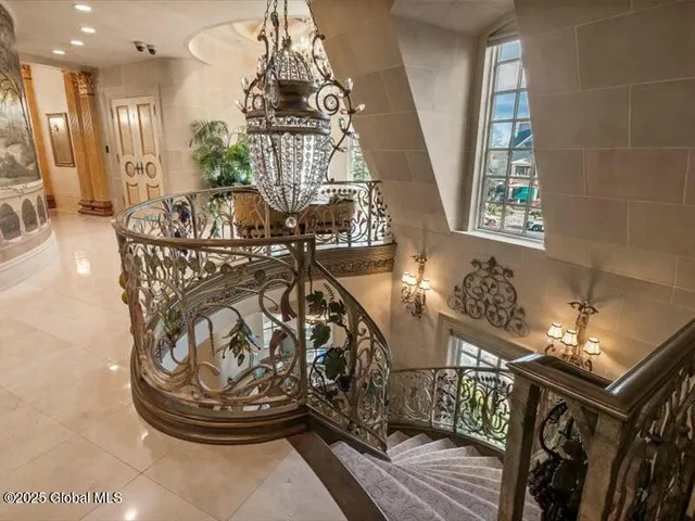 $24,900,000 | 637 North Broadway, Saratoga Springs, NY 12866