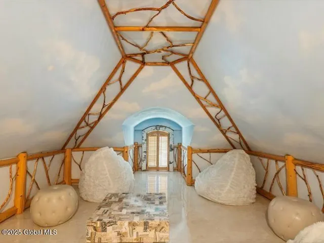 $24,900,000 | 637 North Broadway, Saratoga Springs, NY 12866