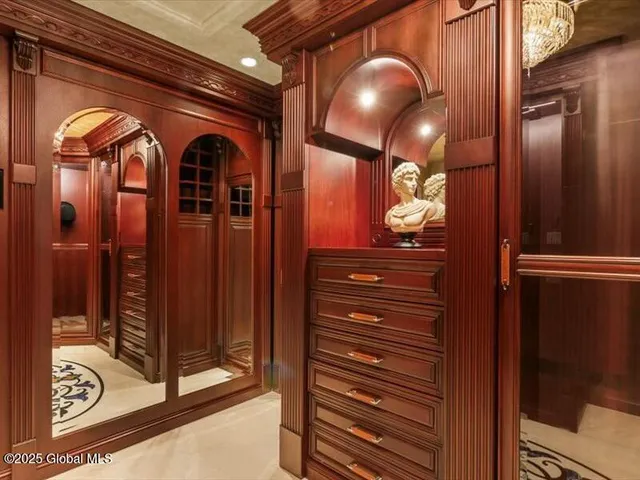 $24,900,000 | 637 North Broadway, Saratoga Springs, NY 12866