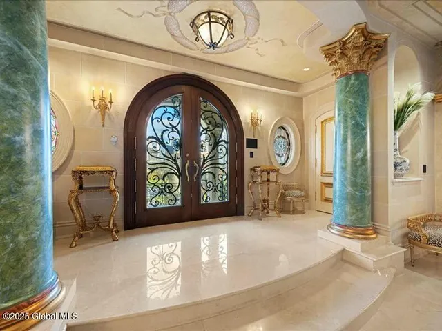 $24,900,000 | 637 North Broadway, Saratoga Springs, NY 12866