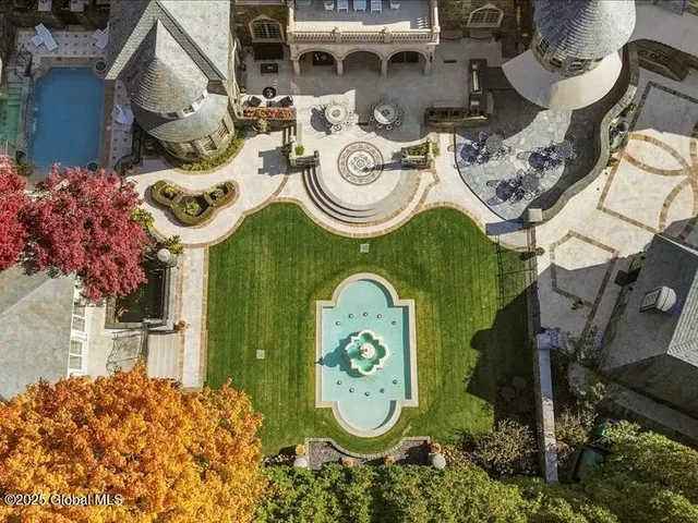 $24,900,000 | 637 North Broadway, Saratoga Springs, NY 12866