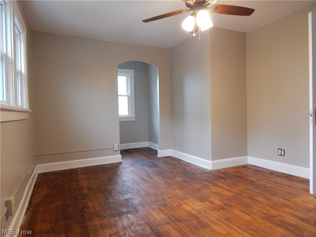 7501 Jameson Road Cleveland, OH 44129 - Photo 14 of 25