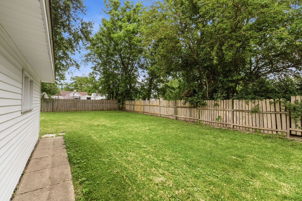 1901 West Grand Avenue Decatur, IL 62522 - Photo 21 of 23