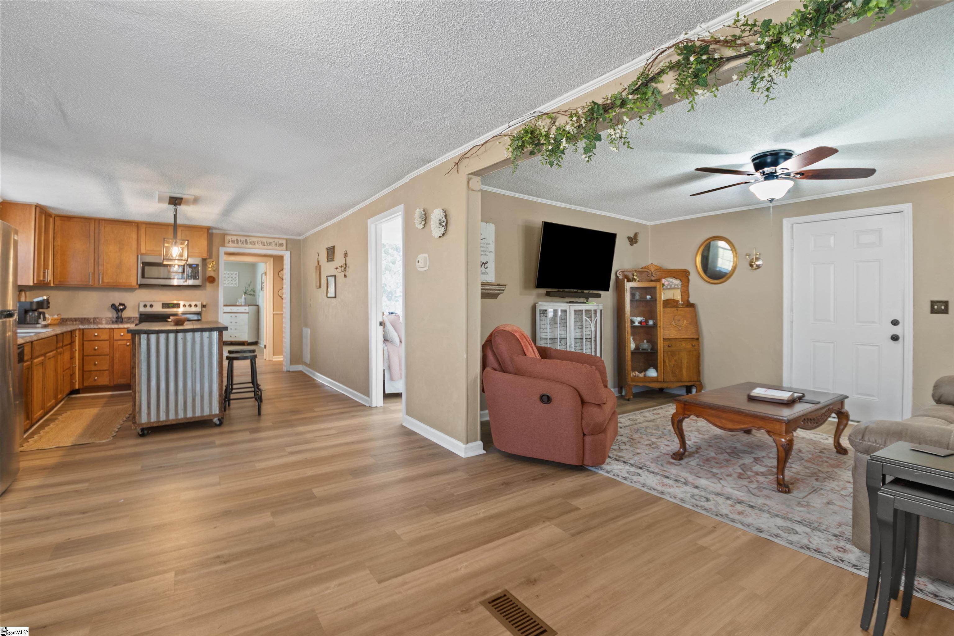 109 Pace Street Easley, SC 29640 - Photo 10 of 28