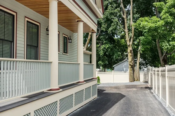 $8,500 | 307 Lexington Street, Unit 307, Auburndale, MA 02466