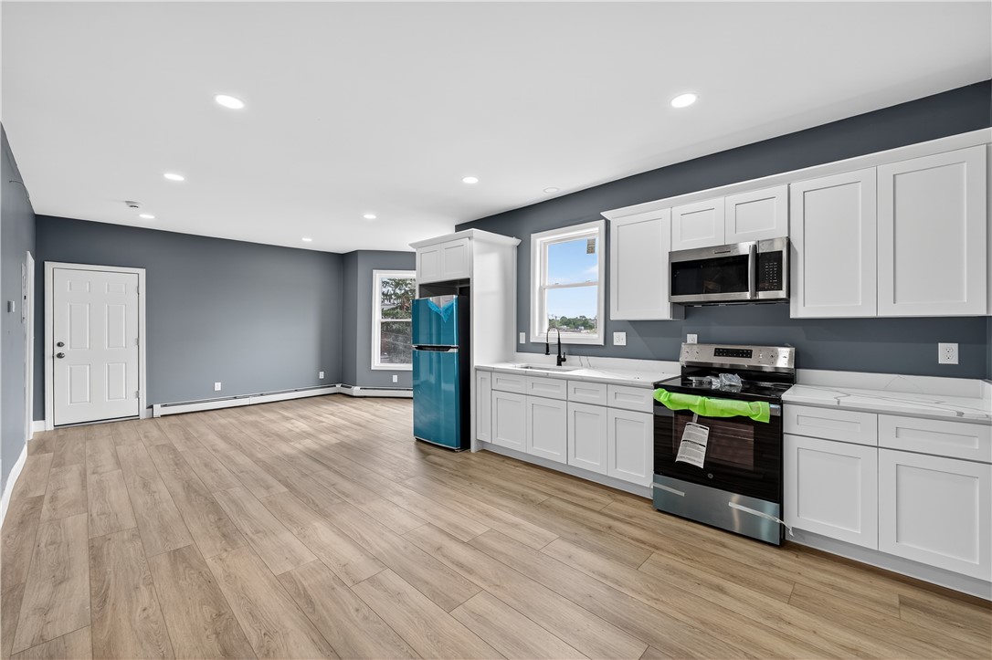 14 Duncan Avenue Providence, RI 02906 - Photo 3 of 11