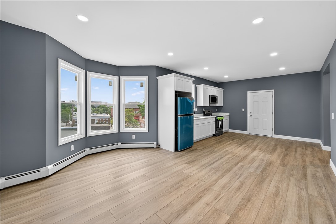 14 Duncan Avenue Providence, RI 02906 - Photo 5 of 11