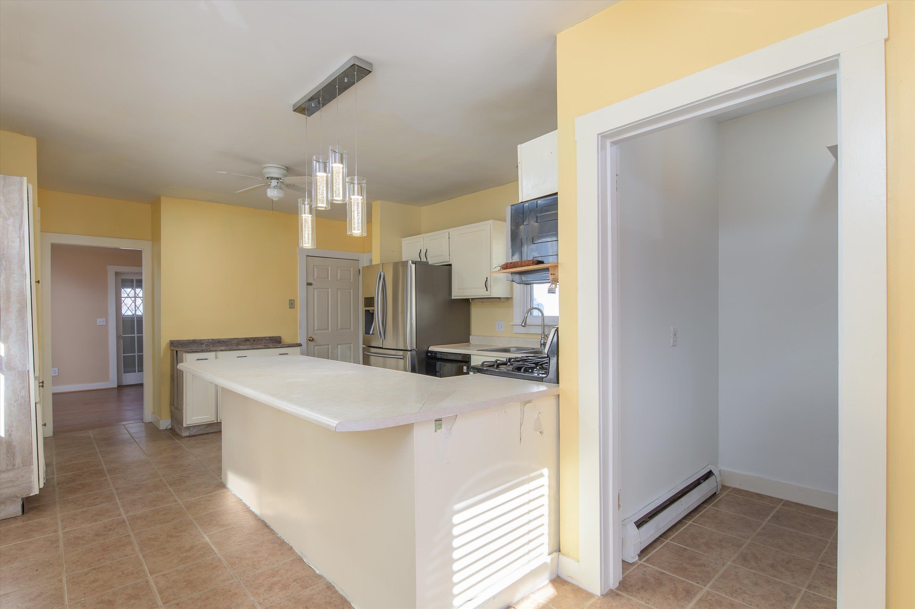 29 Summer Hl Street Springfield, VT 05156 - Photo 16 of 59