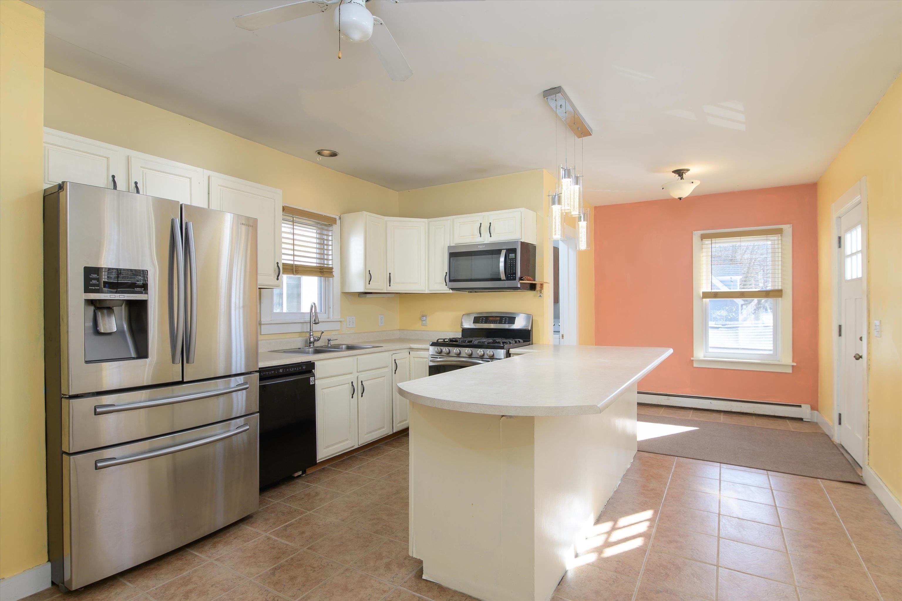 29 Summer Hl Street Springfield, VT 05156 - Photo 18 of 59