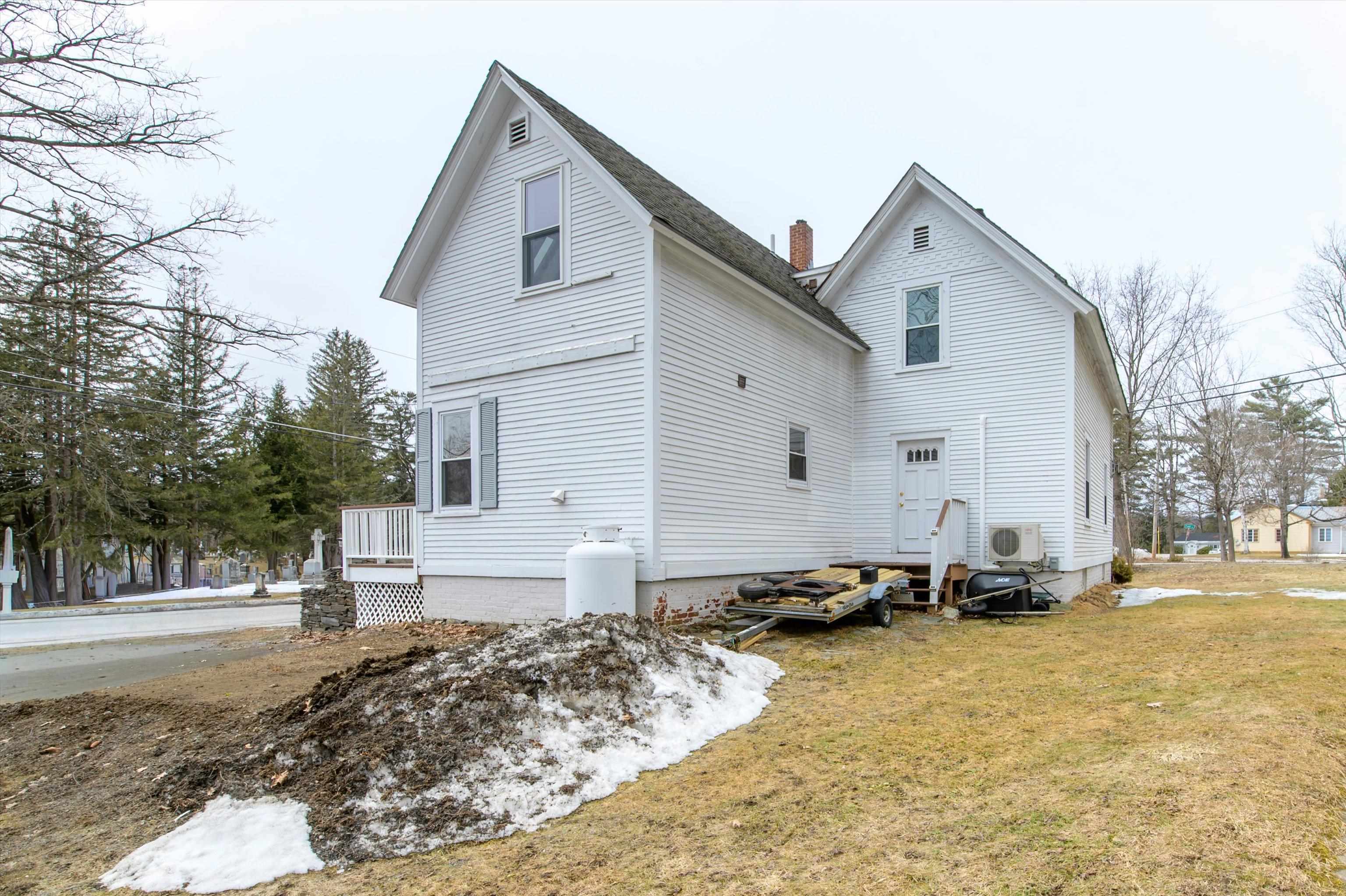 29 Summer Hl Street Springfield, VT 05156 - Photo 9 of 59