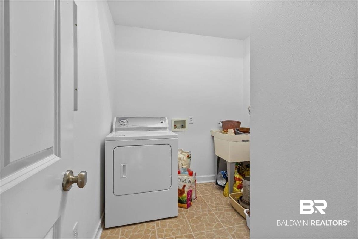 14903 County Road 13 Fairhope, AL 36532 - Photo 34 of 44 North Laundry Room
