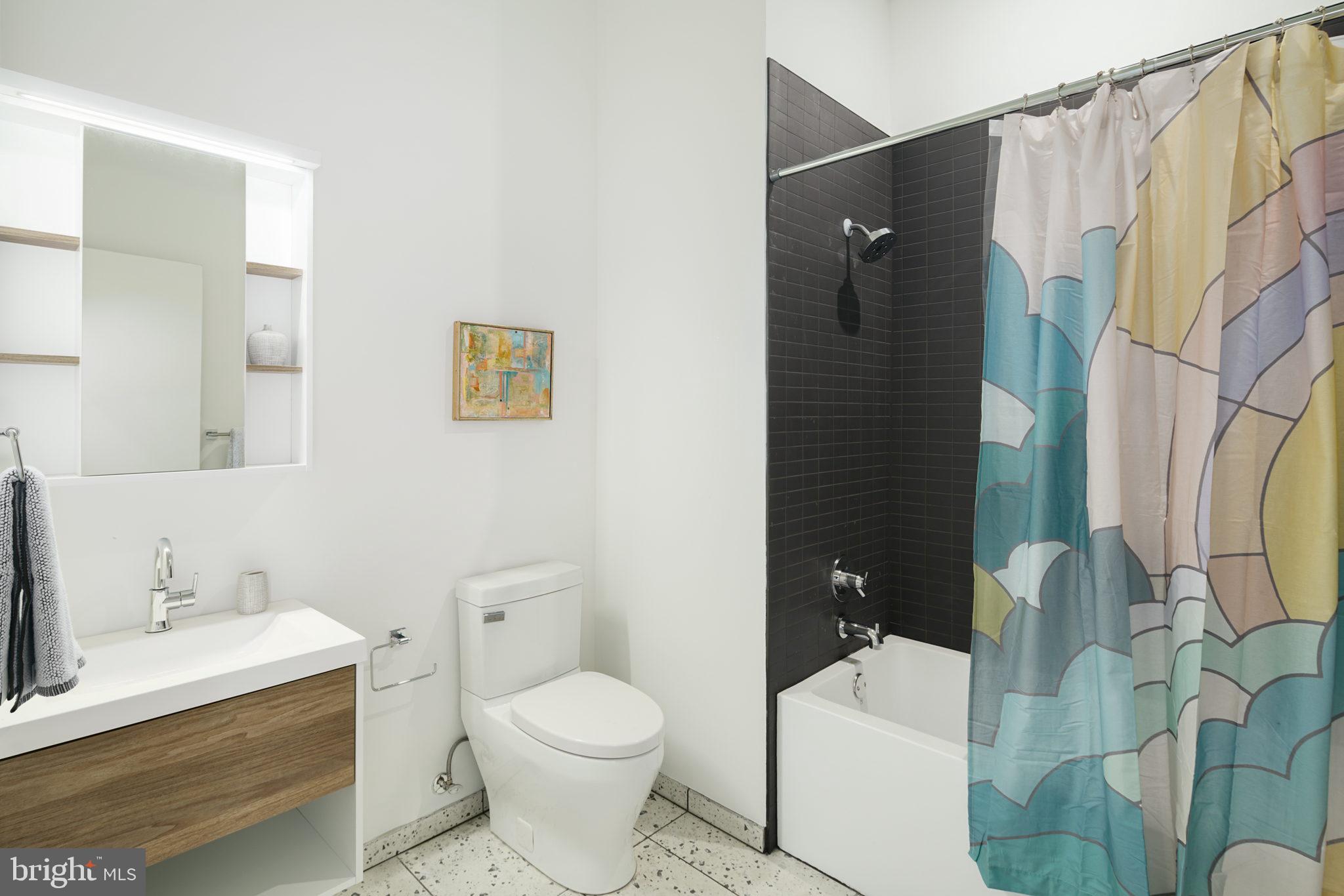 5013 Springfield Avenue, Unit 202 Philadelphia, PA 19143 - Photo 14 of 17