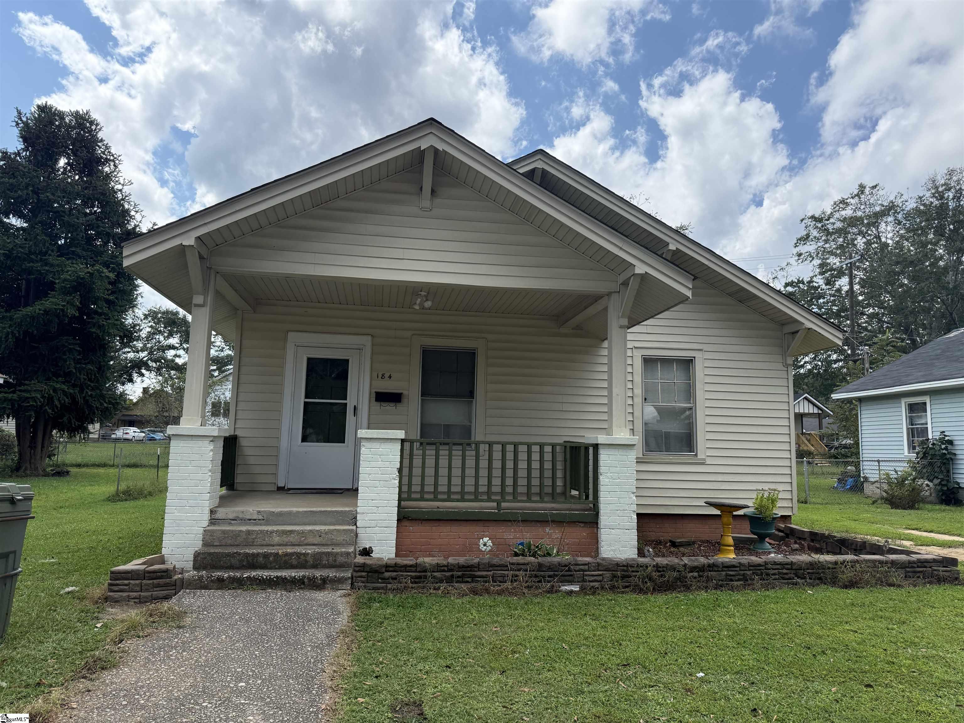 184 Cypress Street Clinton, SC 29325 - Photo 1 of 26